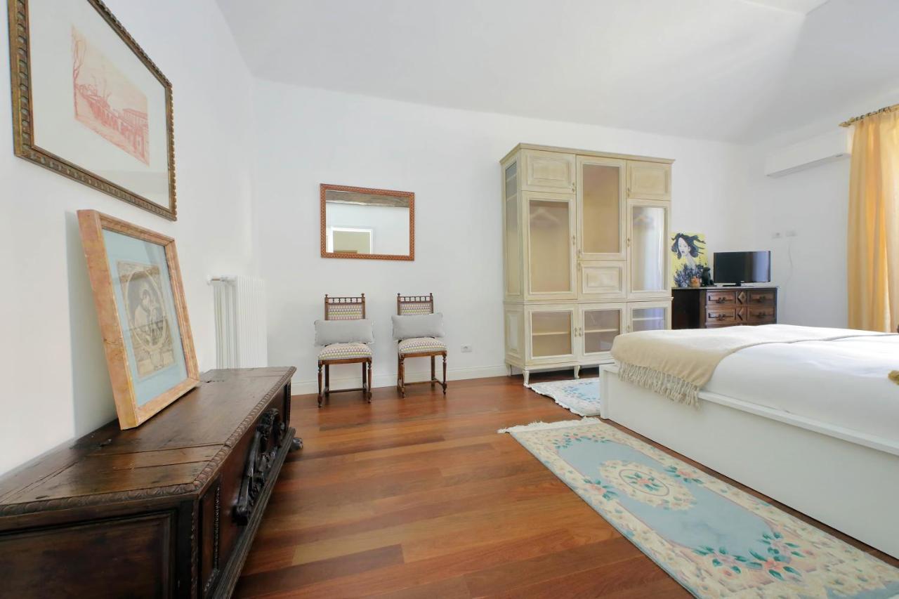 Ferienwohnung Ych-Penthouse Fiammetta A Piazza Navona Rom Exterior foto