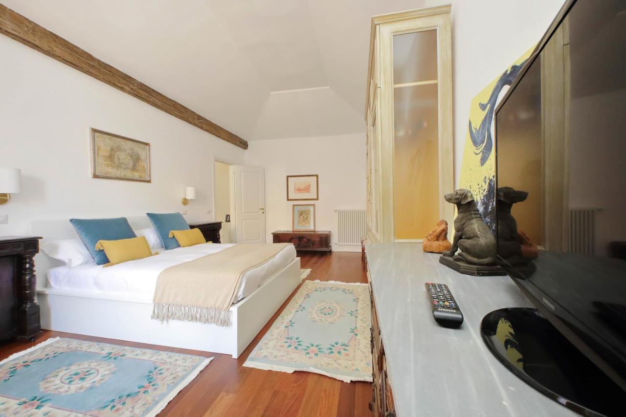Ferienwohnung Ych-Penthouse Fiammetta A Piazza Navona Rom Exterior foto