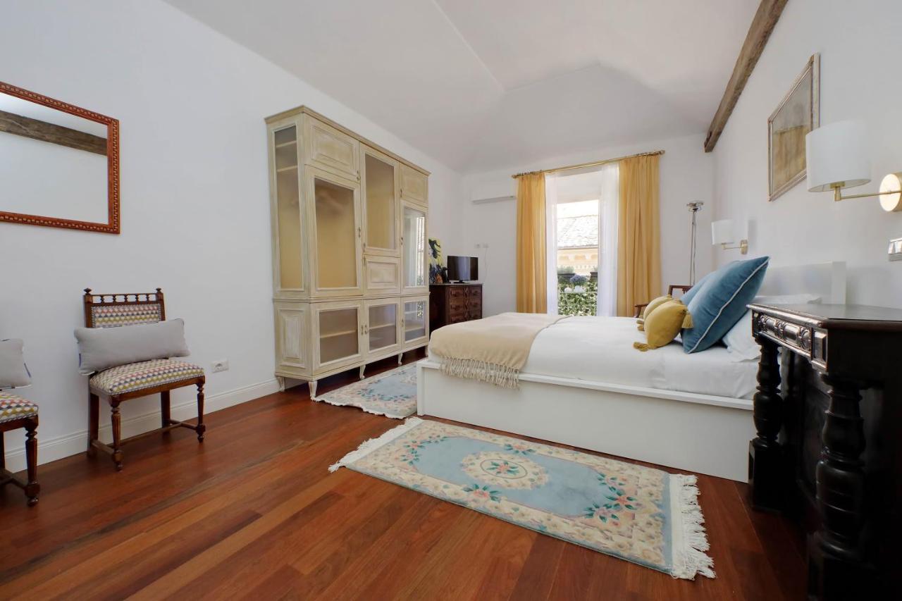 Ferienwohnung Ych-Penthouse Fiammetta A Piazza Navona Rom Exterior foto